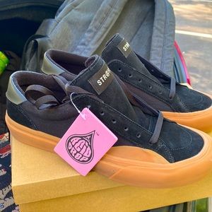 Mens skate shoes